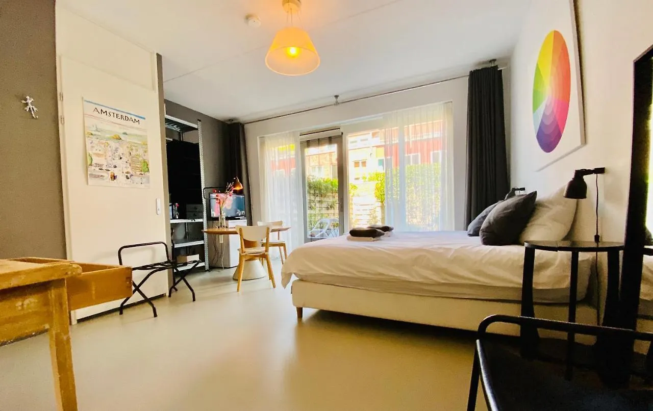 Bed & Breakfast Private Studio With Free Car Parking Amsterdam